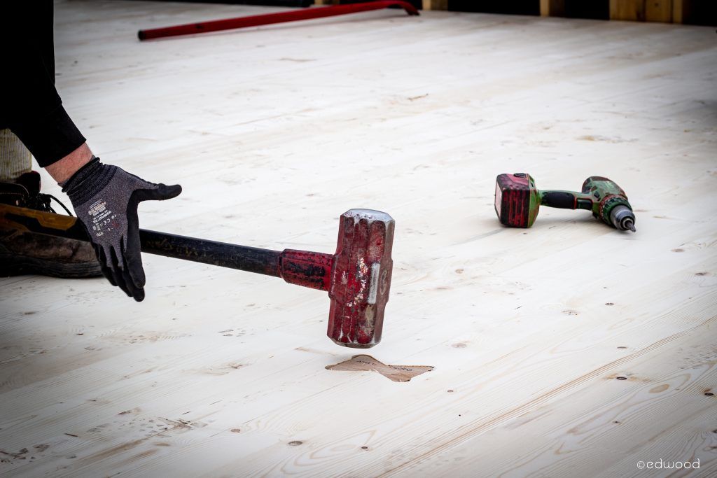 X-Fix : Une révolution dans l’assemblage des panneaux CLT